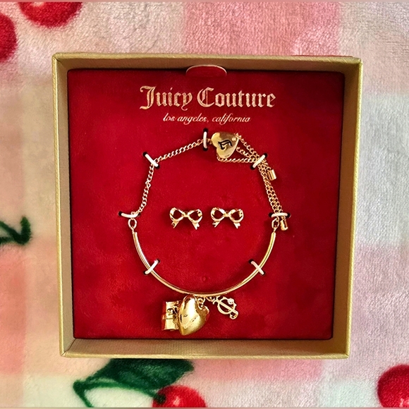 Juicy Couture Holiday Bracelet and Earring Set - Picture 2 of 6